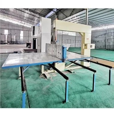 Máy cắt xốp dọc